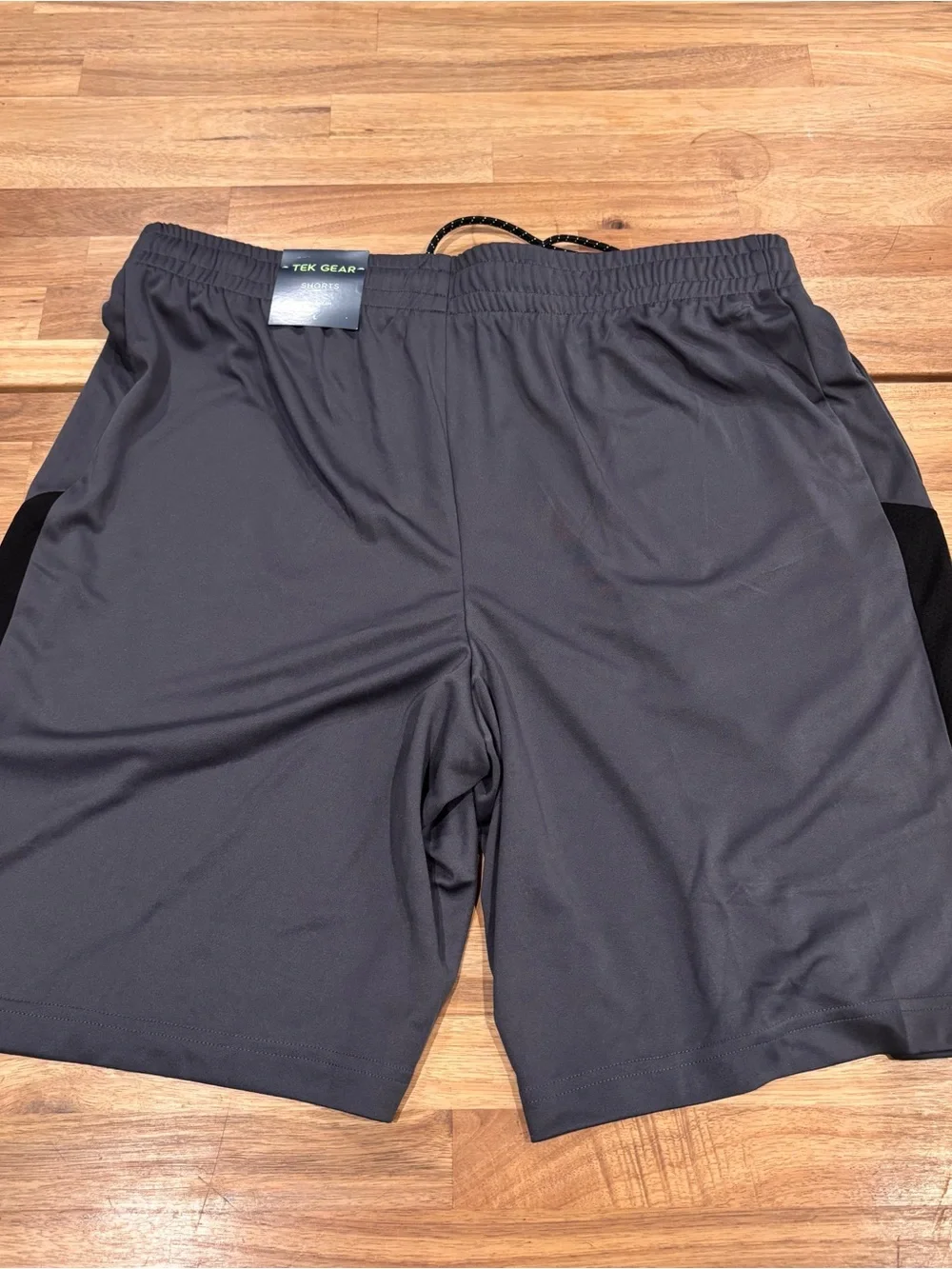 Kohl's Tek Gear Men's Charcoal Athletic Shorts SZ L NWT.
